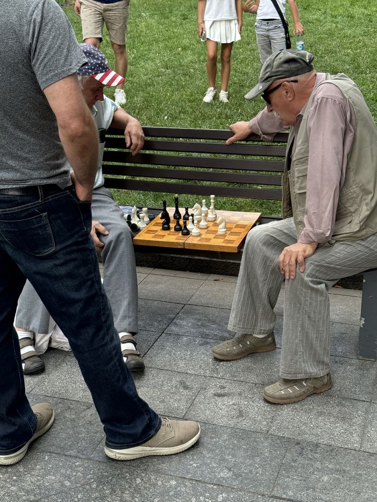 SITUS11 merupakan media editorial independen secara khusus mengulas budaya, kreativitas dan pemikiran modern melalui artikel kurasi dengan perspektif yang jujur dan berimbang.